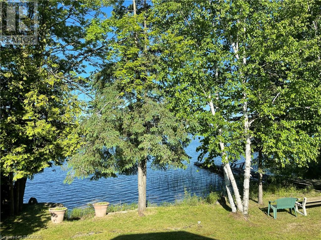 258 Mc Cullough Lake Dr, Chatsworth (Twp), Ontario  N0H 2V0 - Photo 3 - 40528748